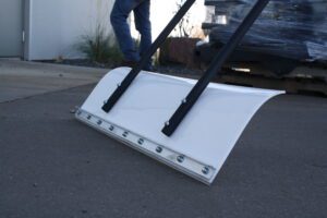 kage snowblaze shovel reinforced stainless steel cutting edge