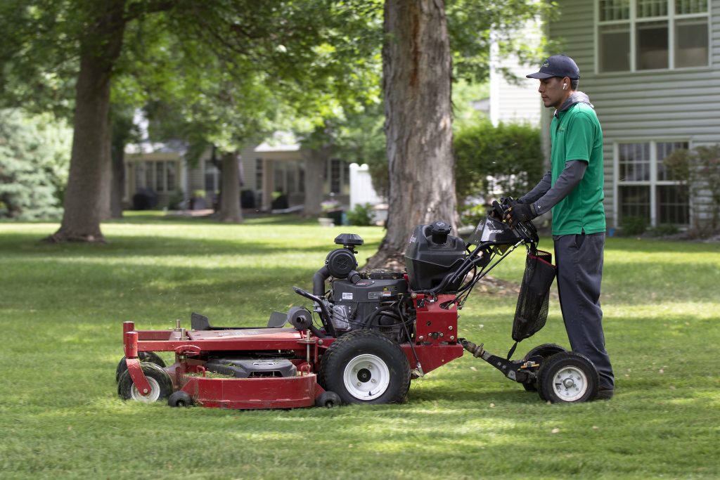 Walk-Behind Mower with Wheel Kaddy Sulky