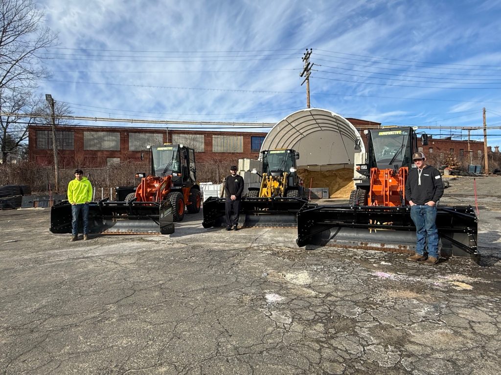 Innovative Lawn and Landscape Team